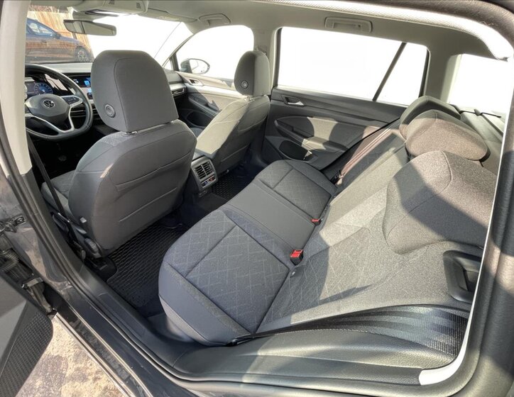 Volkswagen Golf Kombi 999,0 81 kw