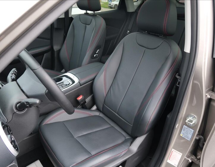 Dongfeng T5 EVO SUV 1,5 l 130 kw