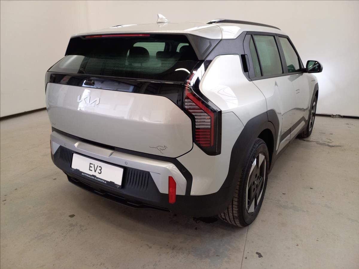 KIA EV3 SUV / Terénní 0,0 150 kw