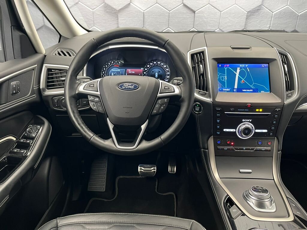 Ford S-MAX MPV 2,5 l 140 kw