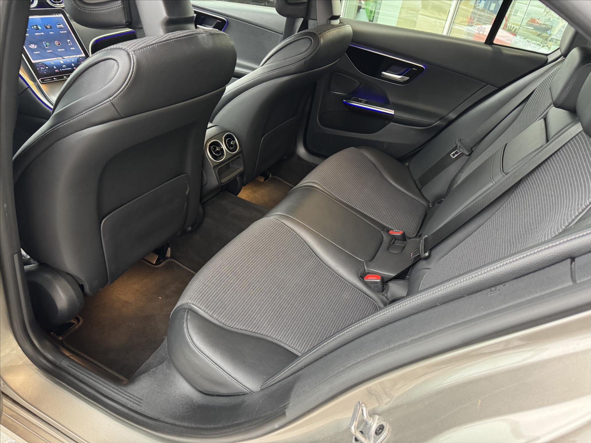 Mercedes-Benz Třídy C Sedan / Limuzína 2,0 l 147 kw