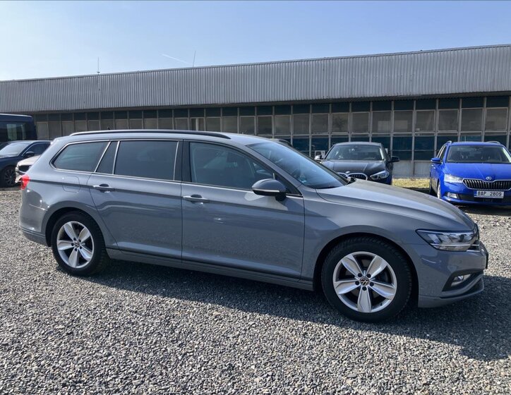 Volkswagen Passat Kombi 2,0 l 90 kw