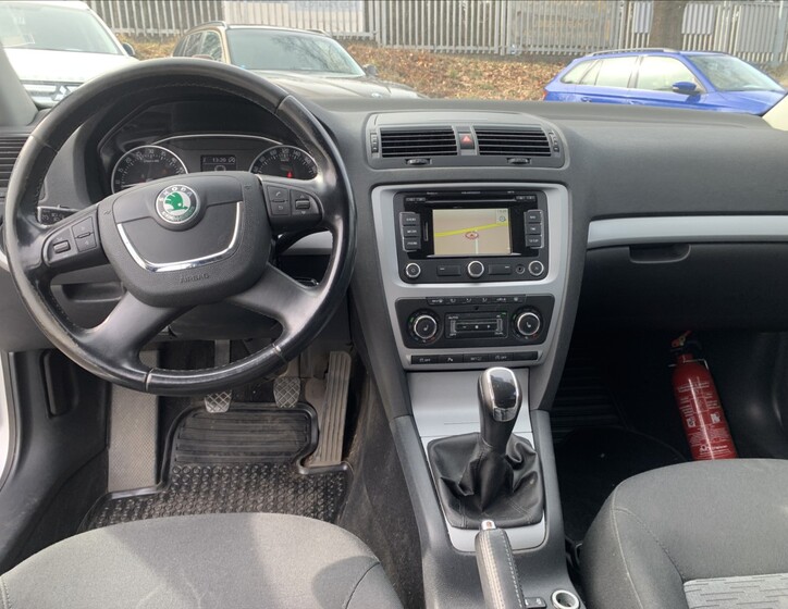 Škoda Octavia 12