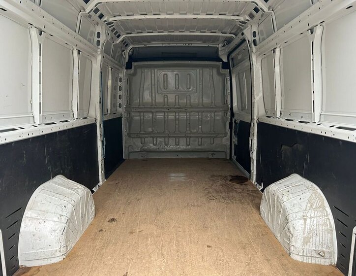 Peugeot Boxer Skříň 2,2 l 110 kw