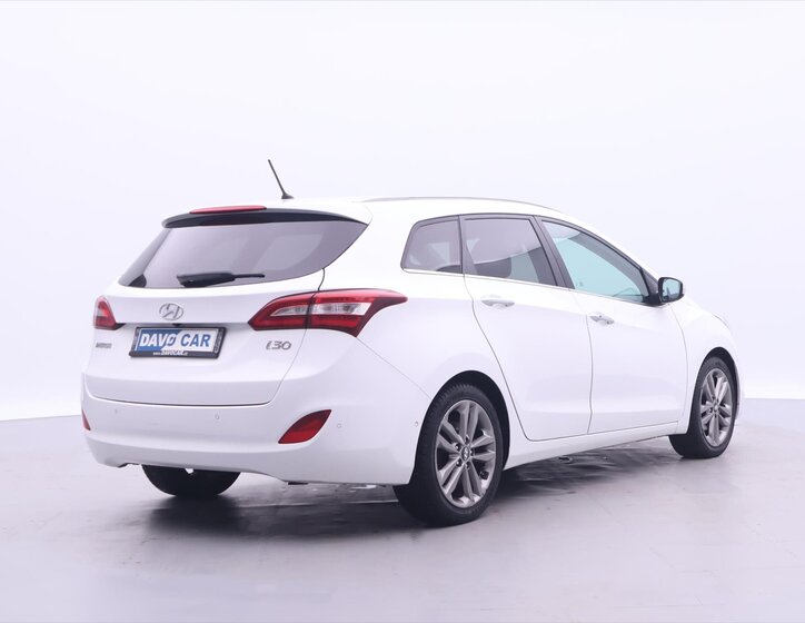 Hyundai i30 Kombi 1,6 l 99 kw