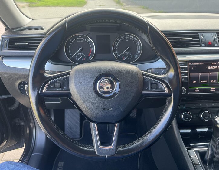 Škoda Superb Kombi 2,0 l 110 kw