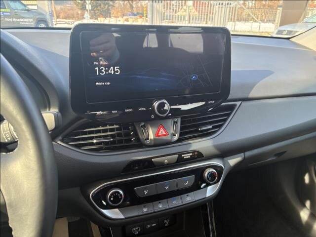 Hyundai i30 Kombi 1,5 l 70 kw