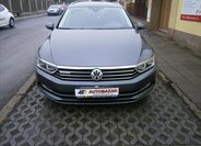 Volkswagen Passat 2