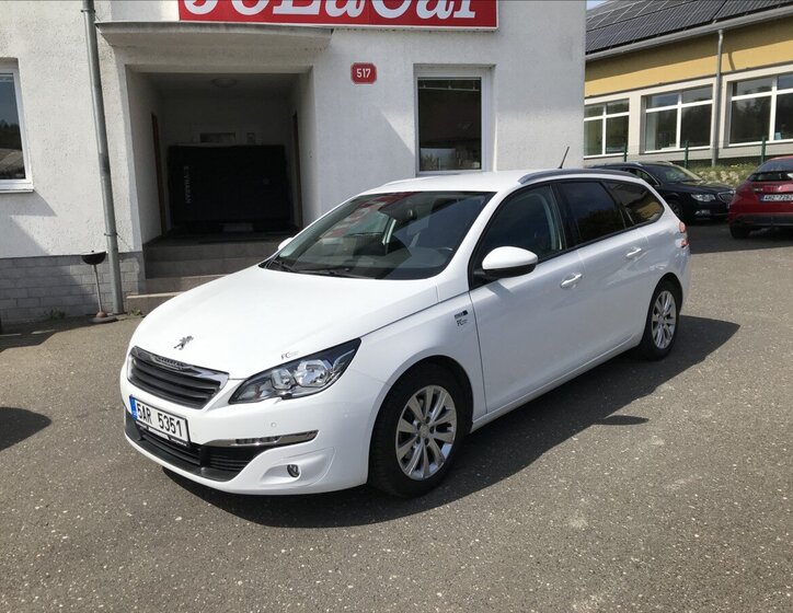 Peugeot 308 Kombi 1,2 l 81 kw
