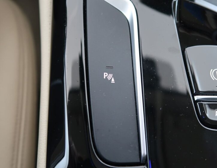 BMW Řada 5 Kombi 2,0 l 140 kw