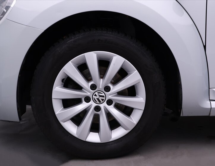 Volkswagen Beetle Hatchback 1,2 l 77 kw