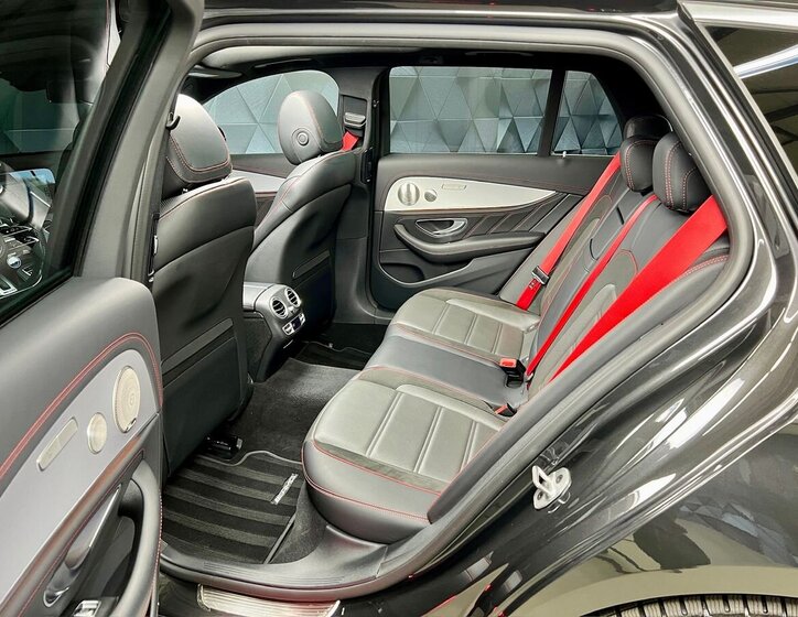 Mercedes-Benz Třídy E Kombi 3,0 l 320 kw