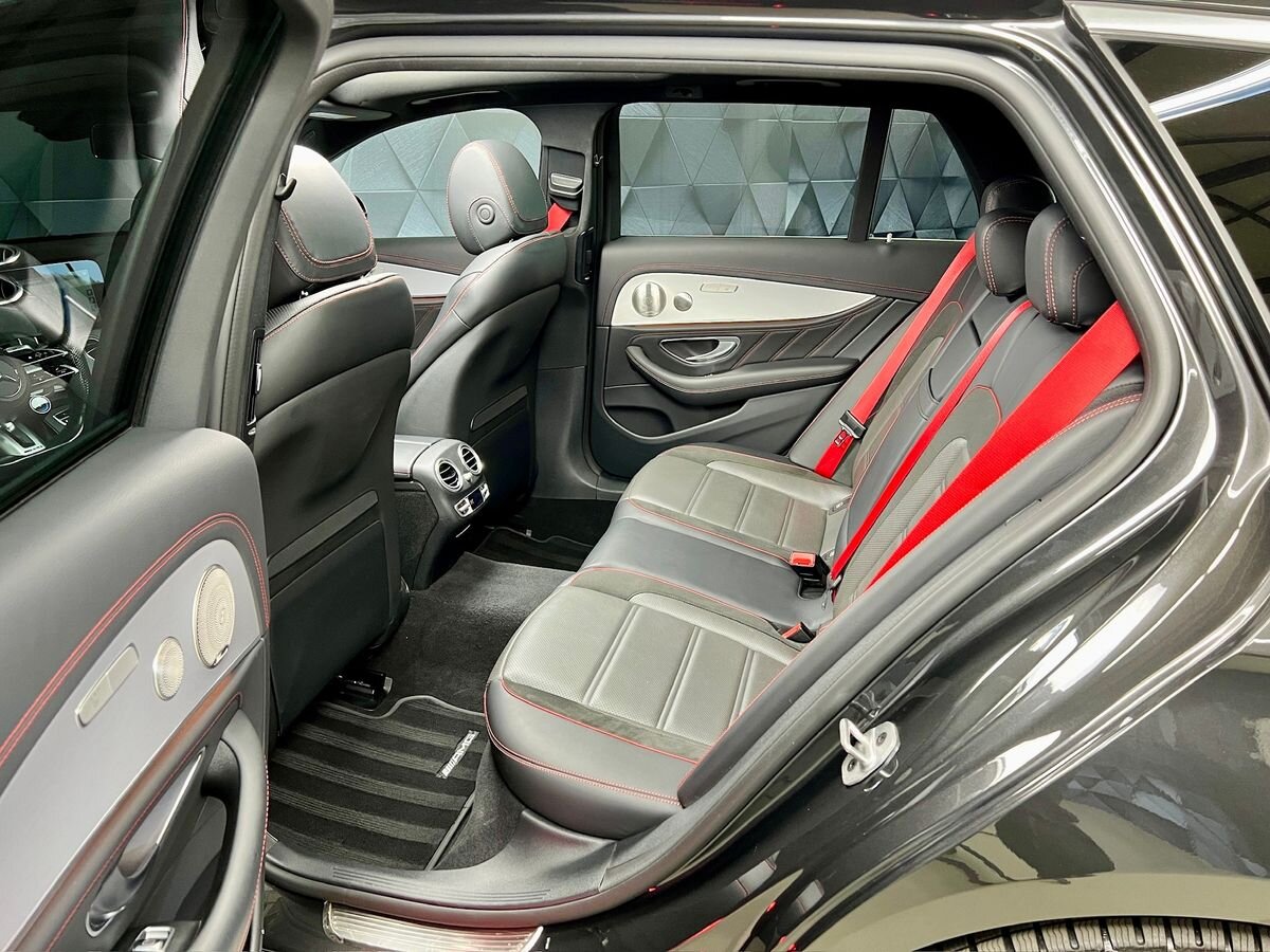 Mercedes-Benz Třídy E Kombi 3,0 l 320 kw