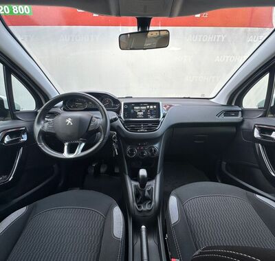 Peugeot 208 14