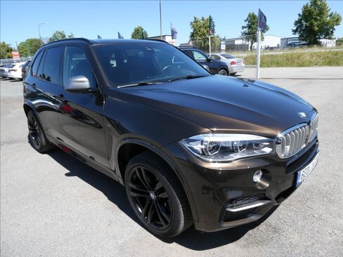 BMW X5 SUV 3,0 l 280 kw