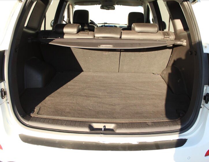 Hyundai Santa Fe SUV / Terénní 2,2 l 145 kw