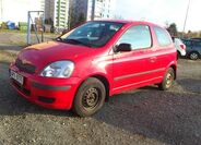 Toyota Yaris 1
