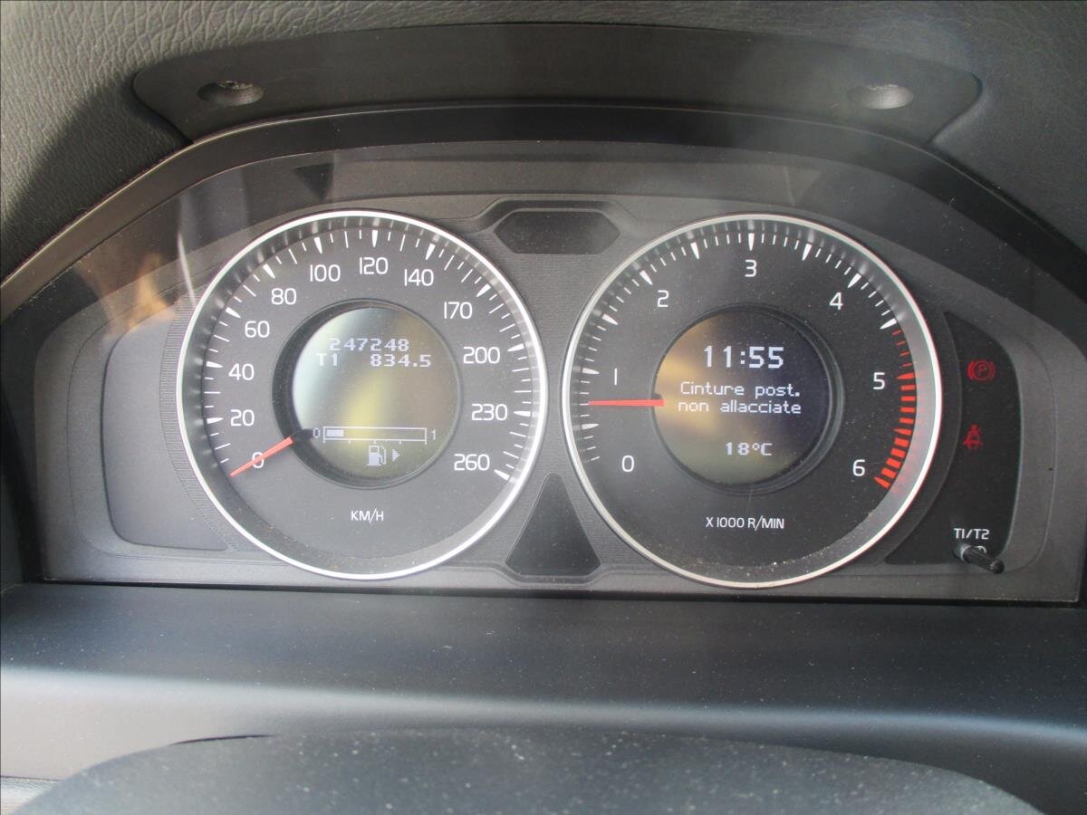 Volvo XC70 Kombi 2,4 l 120 kw