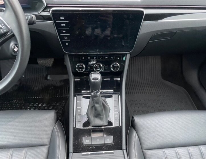 Škoda Superb Kombi 2,0 l 147 kw