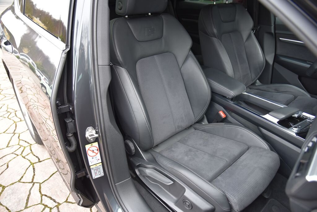 Audi e-tron SUV 0,0 300 kw