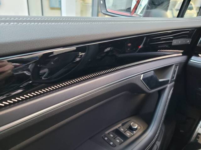 Volkswagen Touareg SUV 3,0 l 210 kw