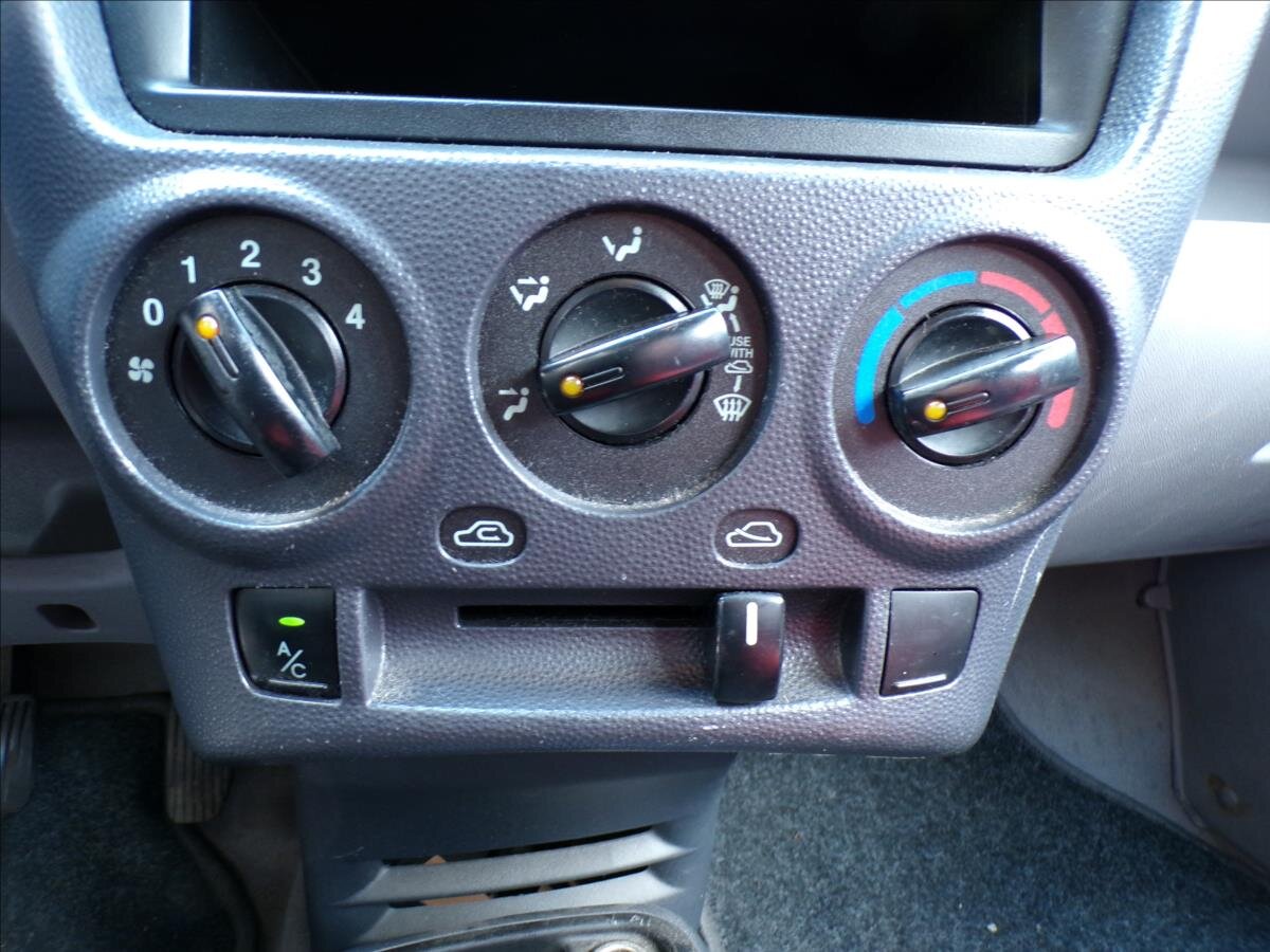 KIA Picanto Kombi 1,1 l 48 kw