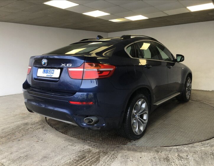 BMW X6 7