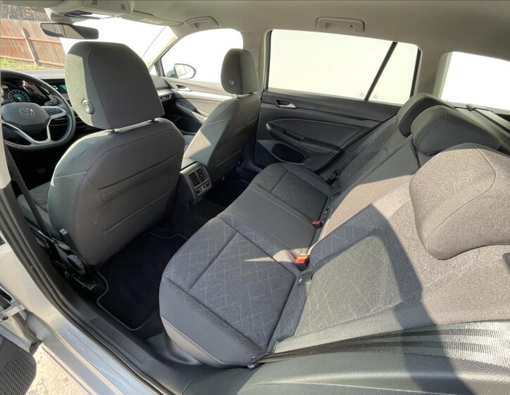 Volkswagen Golf Kombi 1,5 l 96 kw