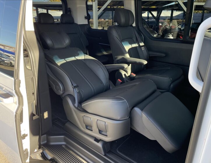 Hyundai Staria 25