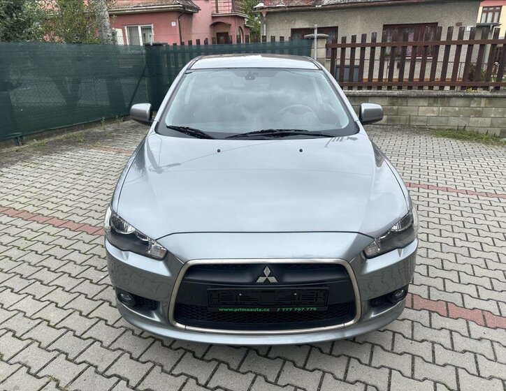 Mitsubishi Lancer Sedan 1,8 l 103 kw