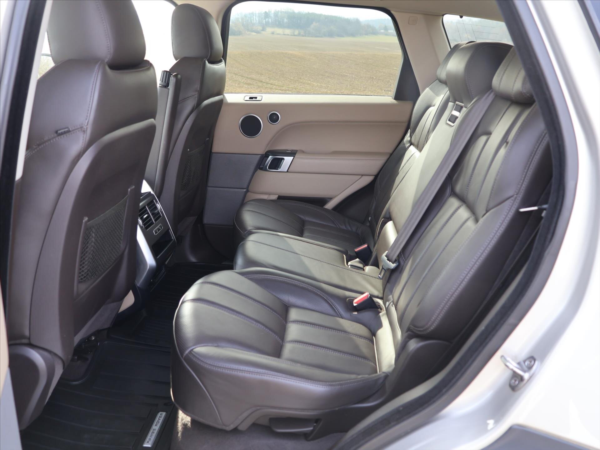 Land Rover Range Rover Sport SUV / Terénní 3,0 l 215 kw