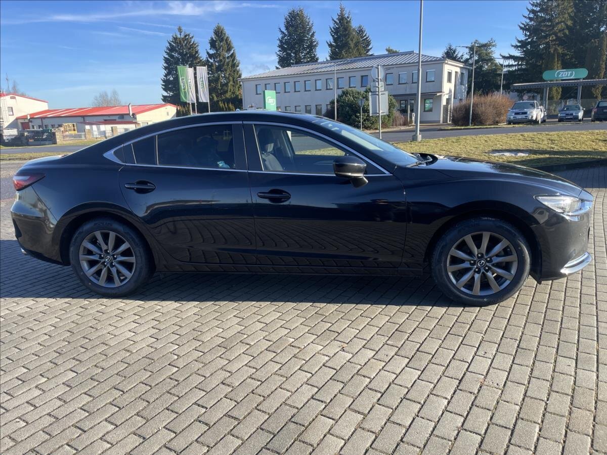 Mazda 6 Sedan / Limuzína 2,0 l 121 kw