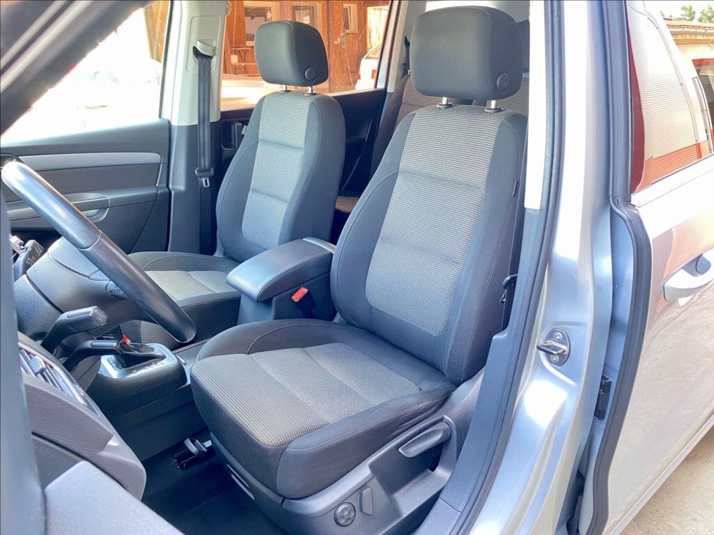 Volkswagen Sharan MPV 2,0 l 103 kw