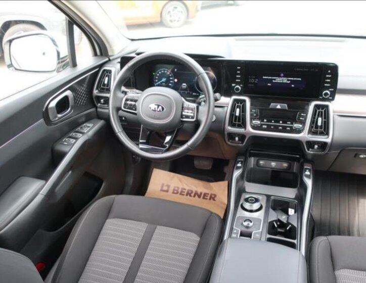 KIA Sorento SUV 1,6 l 169 kw