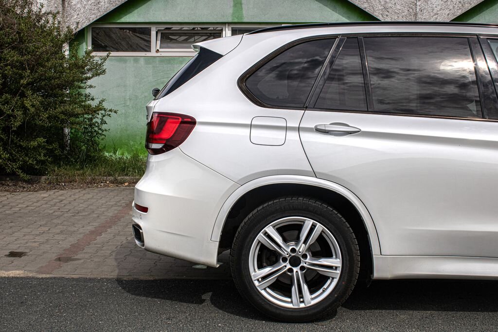 BMW X5 SUV / Terénní 3,0 l 190 kw