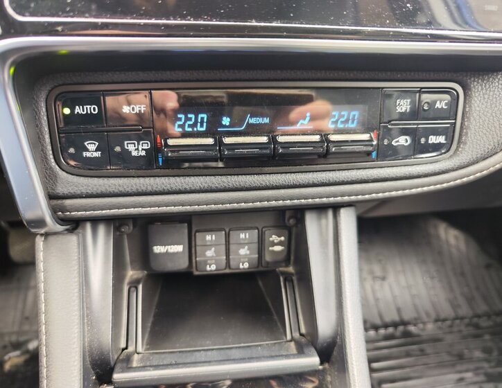 Toyota Auris Kombi 1,6 l 82 kw