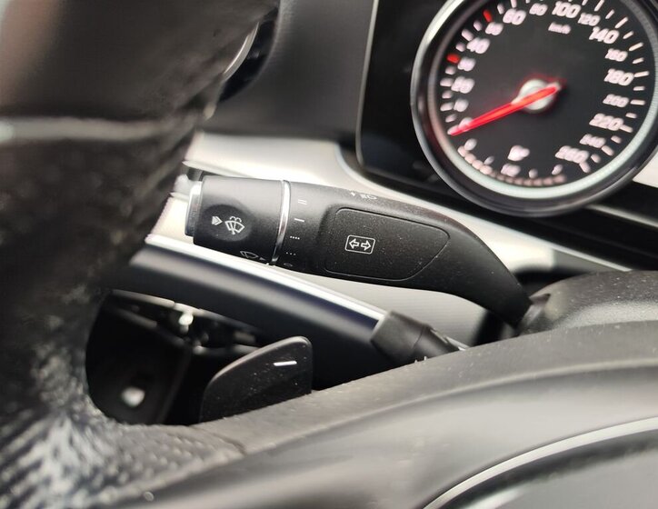 Mercedes-Benz Třídy E Sedan 3,0 l 190 kw