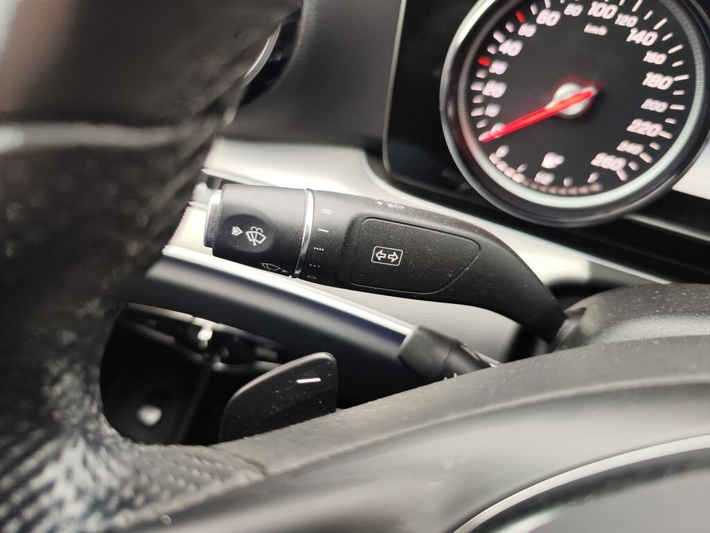 Mercedes-Benz Třídy E Sedan 3,0 l 190 kw