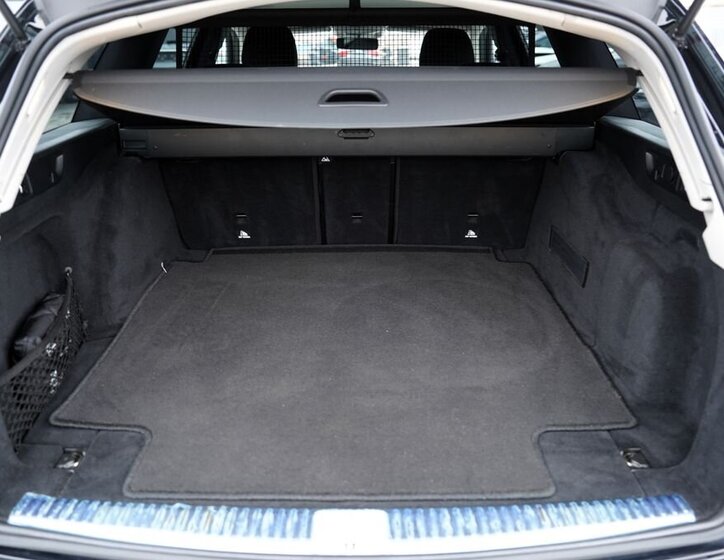 Mercedes-Benz Třídy E Kombi 2,0 l 143 kw