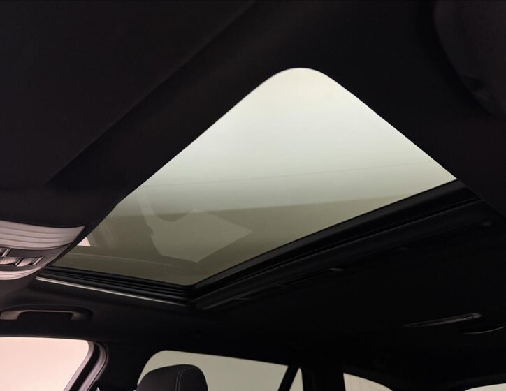 Mercedes-Benz Třídy E 32