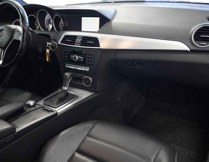 Mercedes-Benz Třídy C Ostatní 3,5 l 228 kw