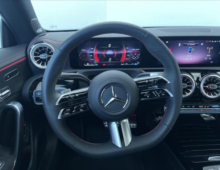 Mercedes-Benz CLA 10