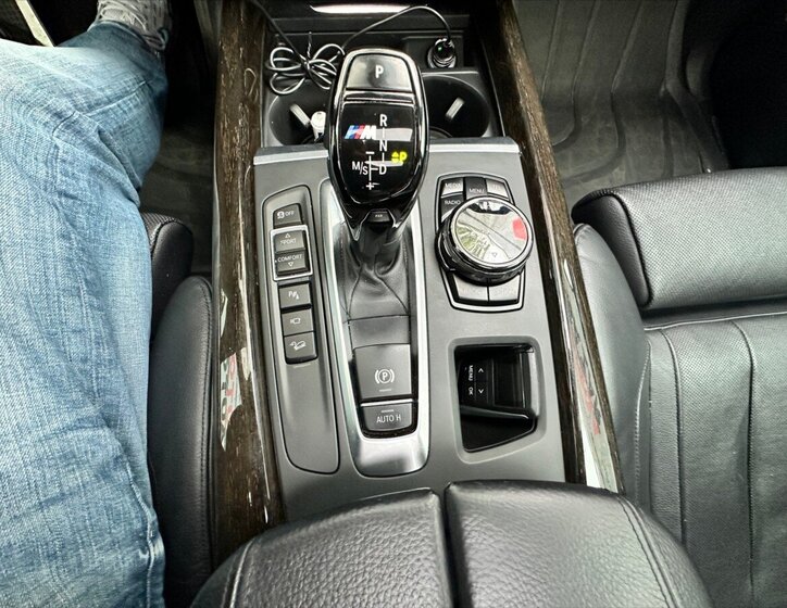 BMW X5 Kombi 3,0 l 280 kw