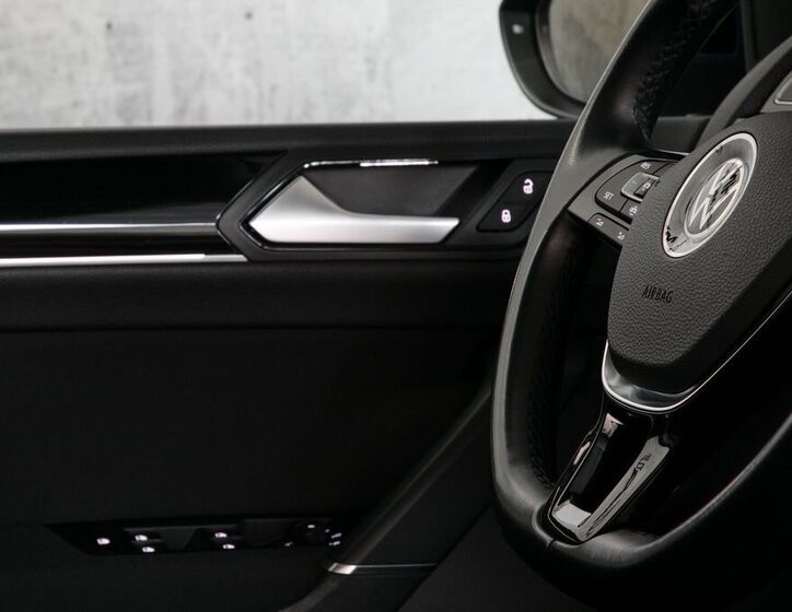 Volkswagen Touran 17