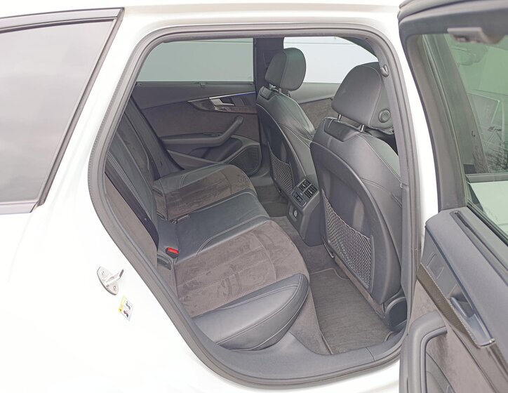 Audi S4 Kombi 3,0 l 260 kw