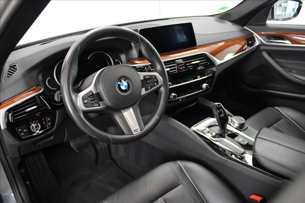 BMW Řada 5 Kombi 2,0 l 140 kw