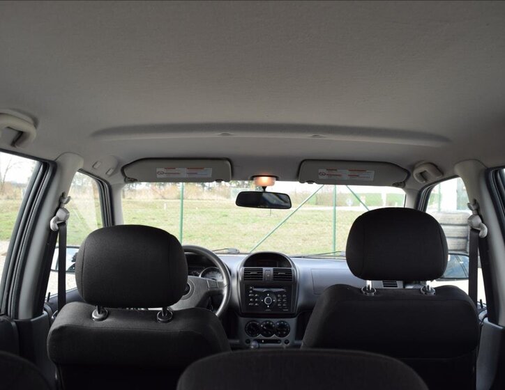 Subaru Justy Hatchback 1,3 l 66 kw