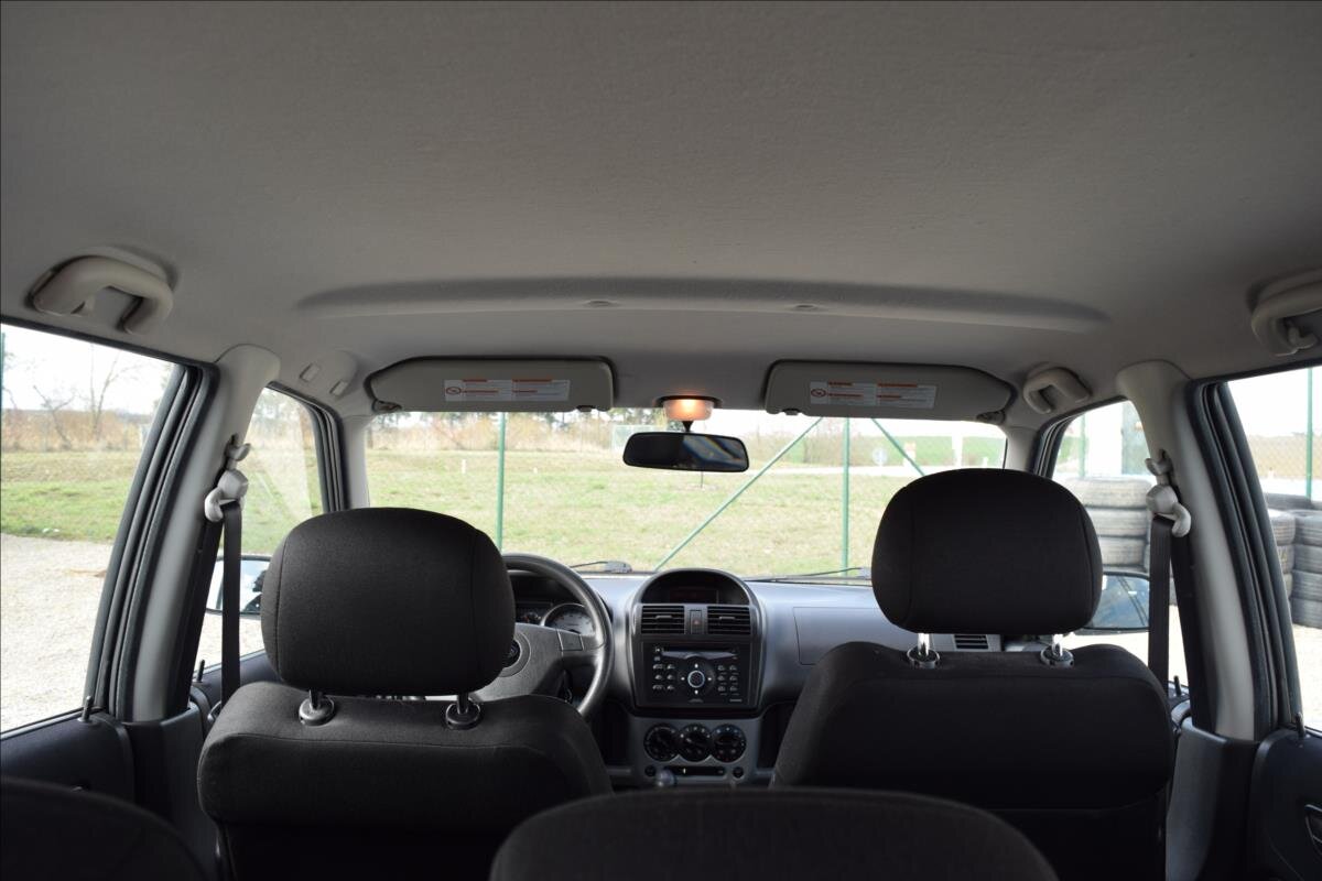 Subaru Justy Hatchback 1,3 l 66 kw