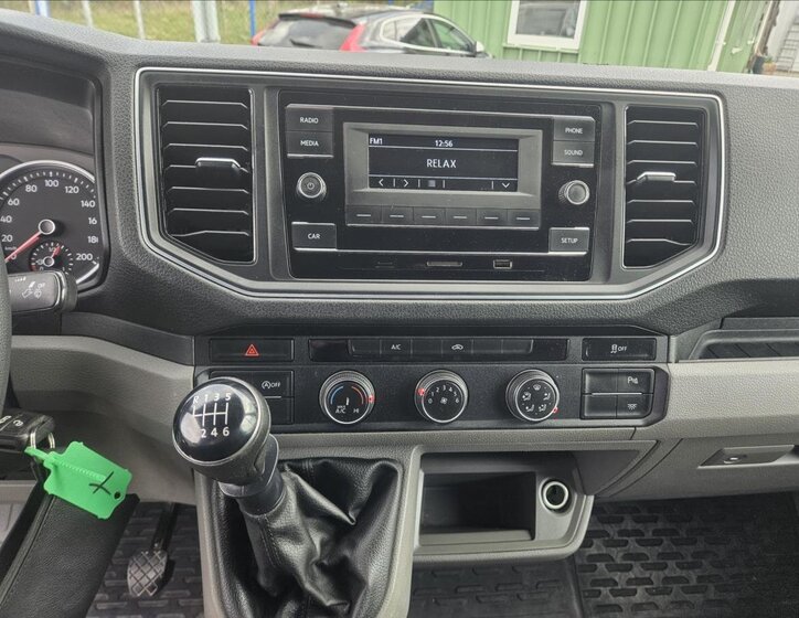 Volkswagen Crafter 12