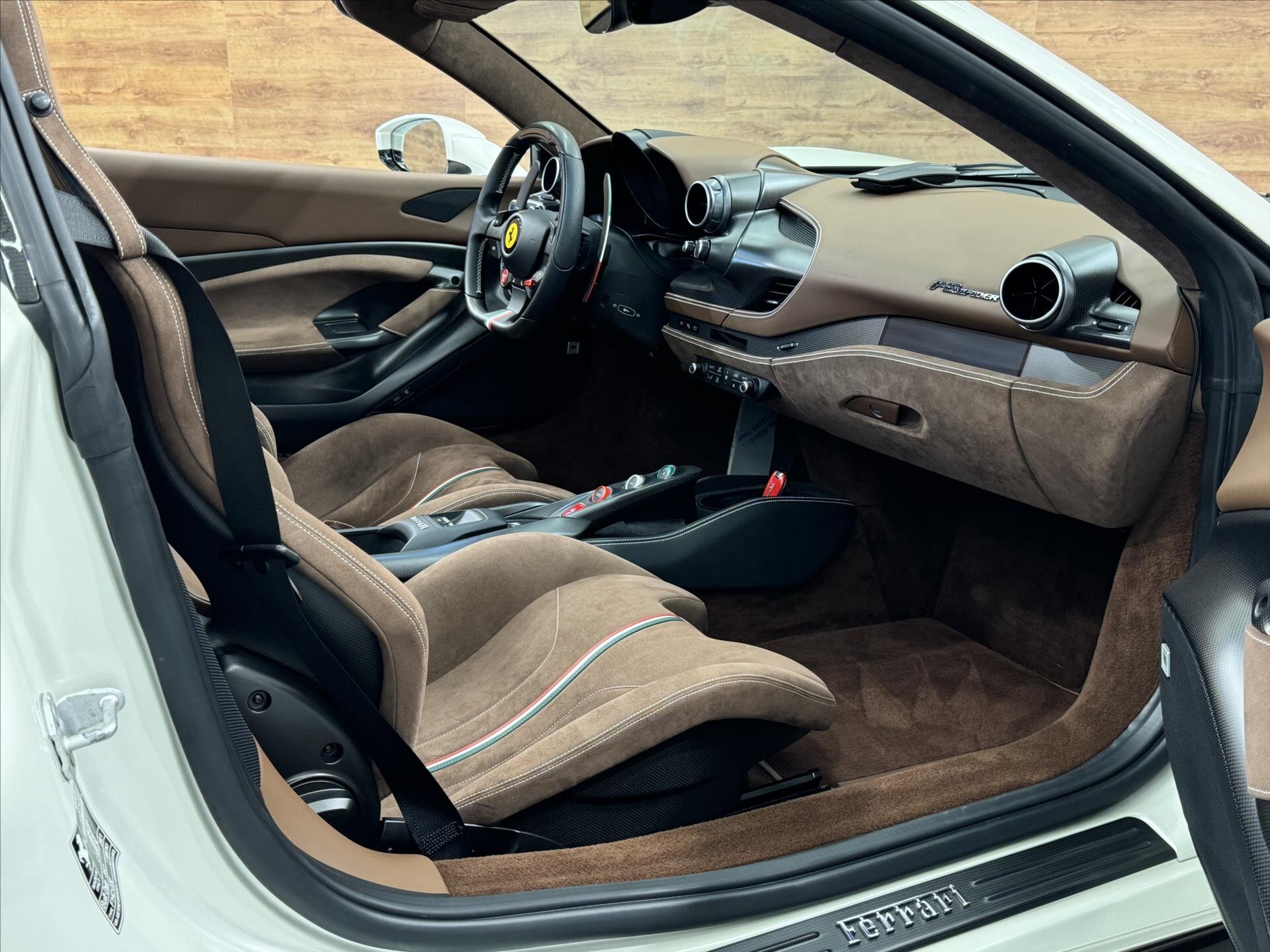 Ferrari F8 Kabriolet 3,9 l 530 kw